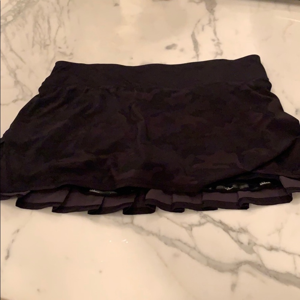 Lululemon camo skirt with built in shorts